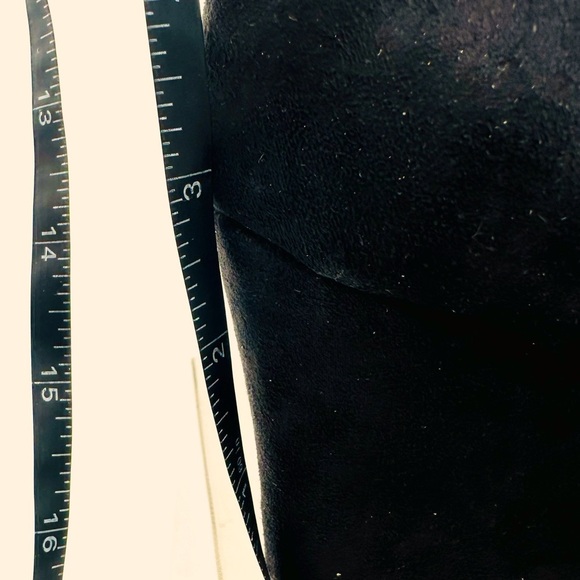 DEXFLEX wedge pump 3” heels black “suede” gold chain - Picture 7 of 10